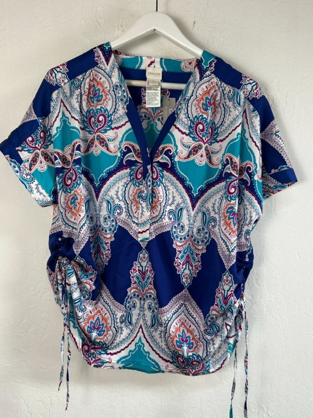 Chico's Womens Side Cinch Tee Top Short Sleeve Woven Paisley Blue V-Neck New